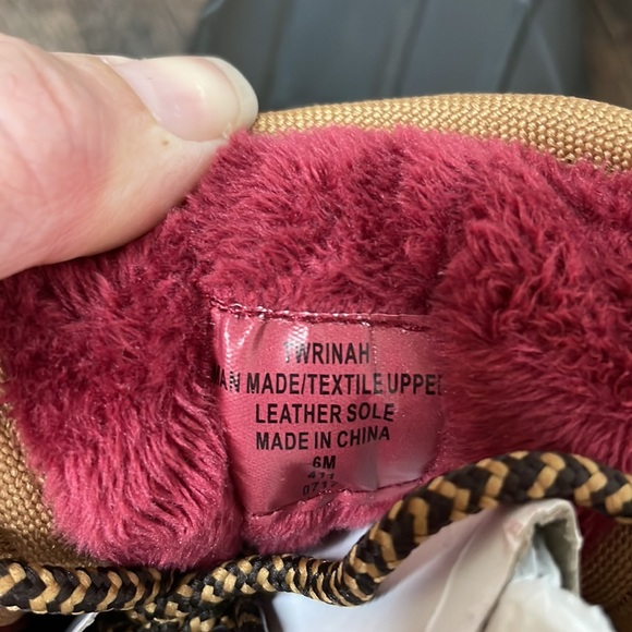 NIB Tommy Hilfiger Rinah Brown Lace Up Quilted Duck Boots - Picture 7 of 7